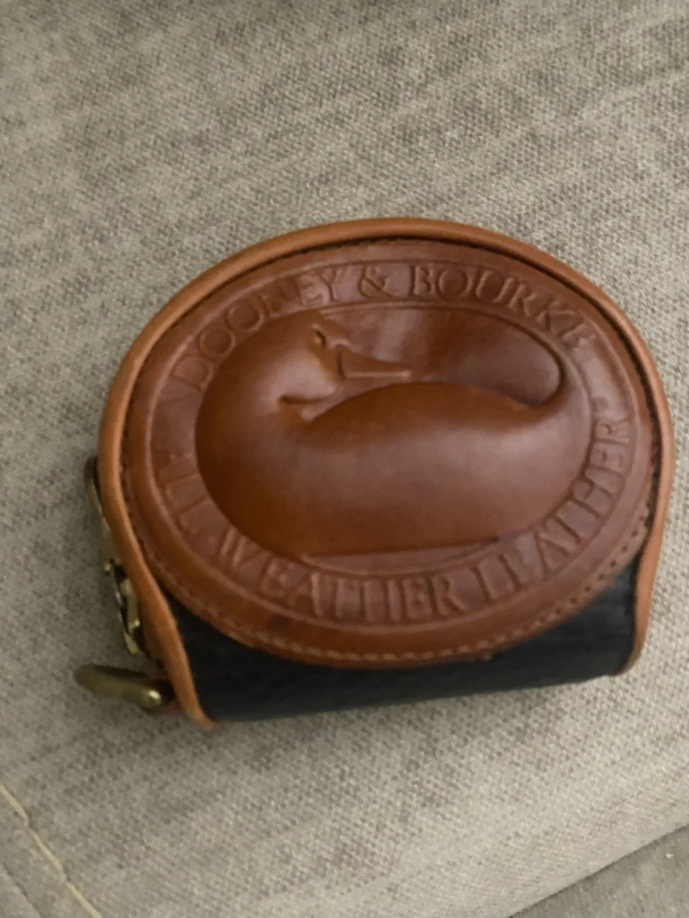 Vintage Dooney & Bourke Tan Leather Coin Pouch - Picture 2 of 12